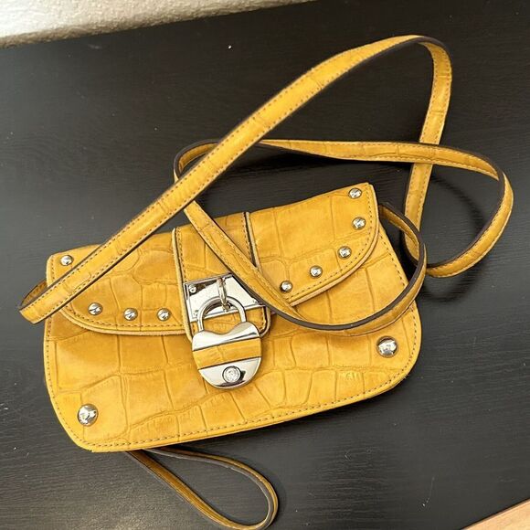 kathy van zeeland purse Wristlet And Crossbody Strap Yellow Faux Croc Bag Lock - Picture 9 of 14